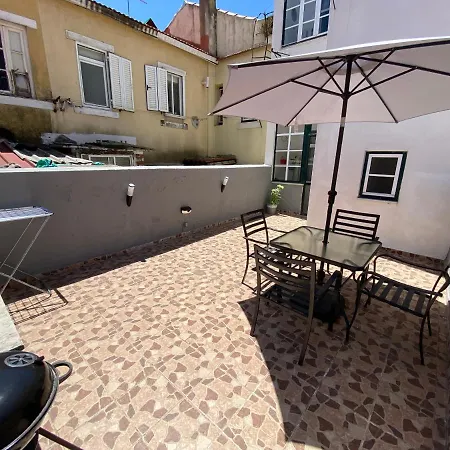 Rosa Surf Shelter * Lisbona